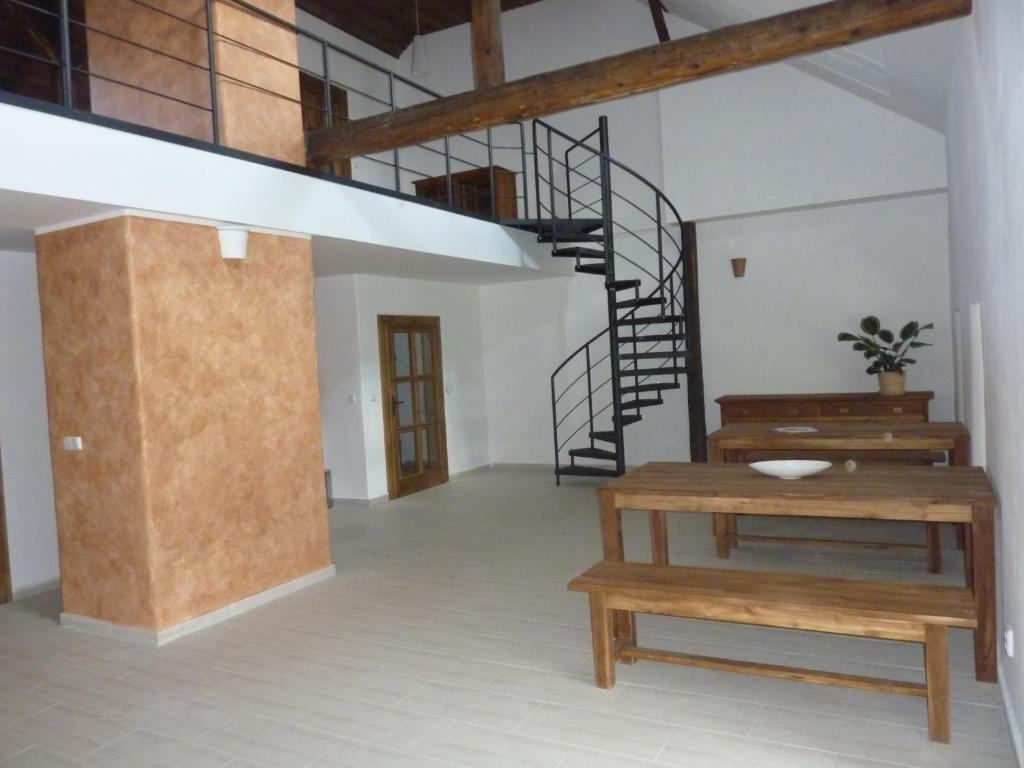 Hotel Holubnik Statecnych Zen Kralovych Luže Zimmer foto