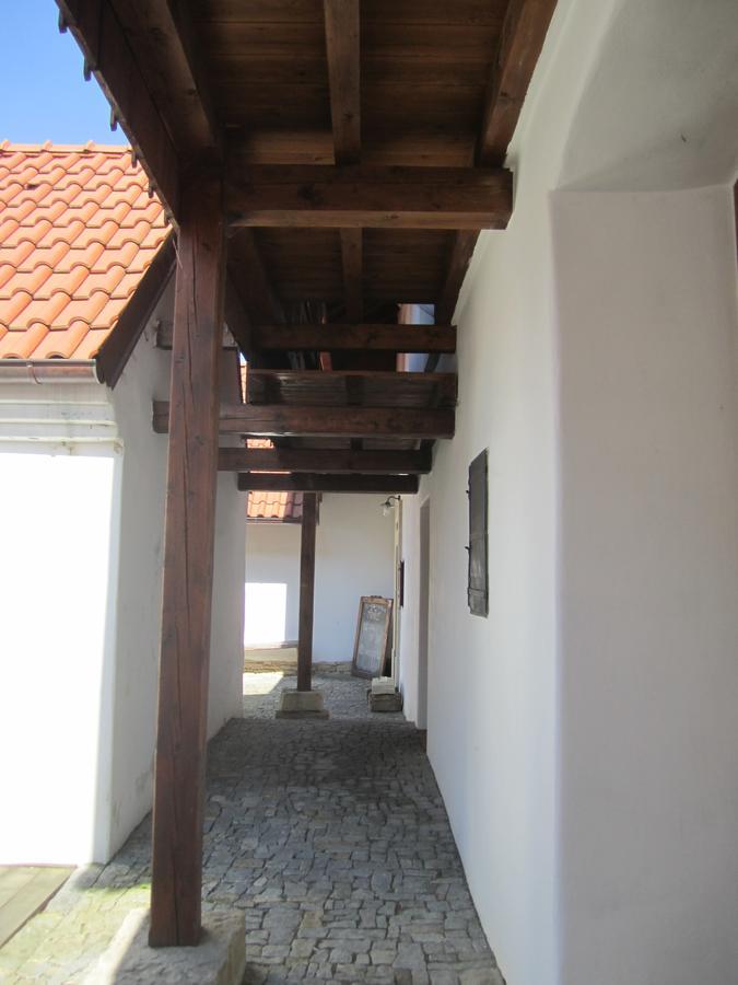 Hotel Holubnik Statecnych Zen Kralovych Luže Exterior foto