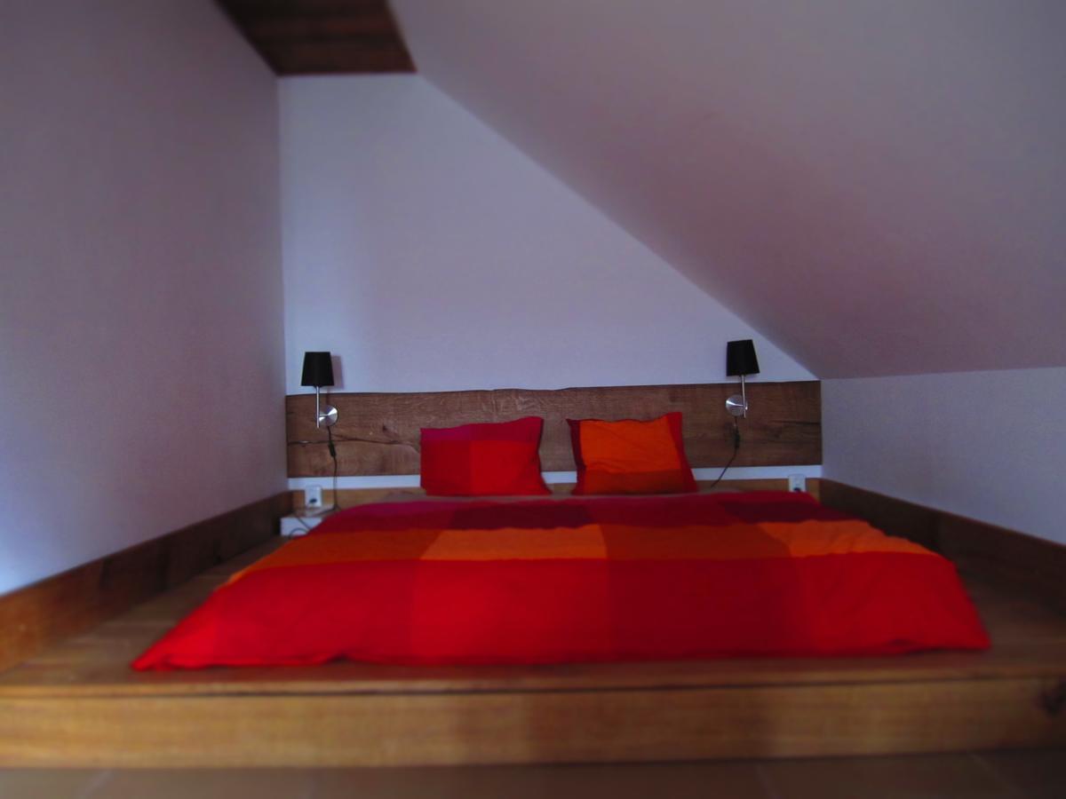 Hotel Holubnik Statecnych Zen Kralovych Luže Exterior foto
